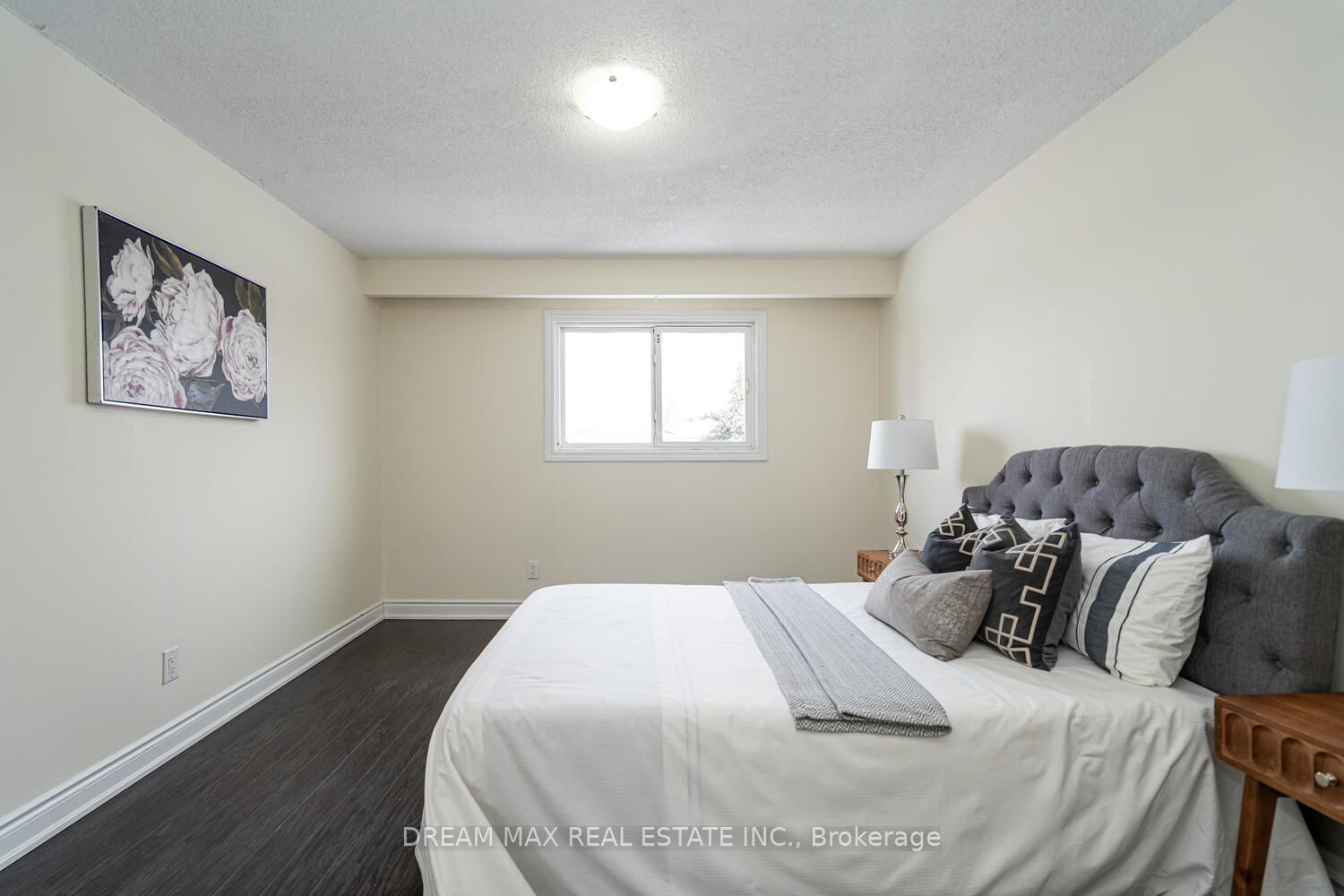 Detached House for sale at 68 Winterfold Drive, Brampton, Ontario, L6V 3T2 - Madoc - MLS: W12927206