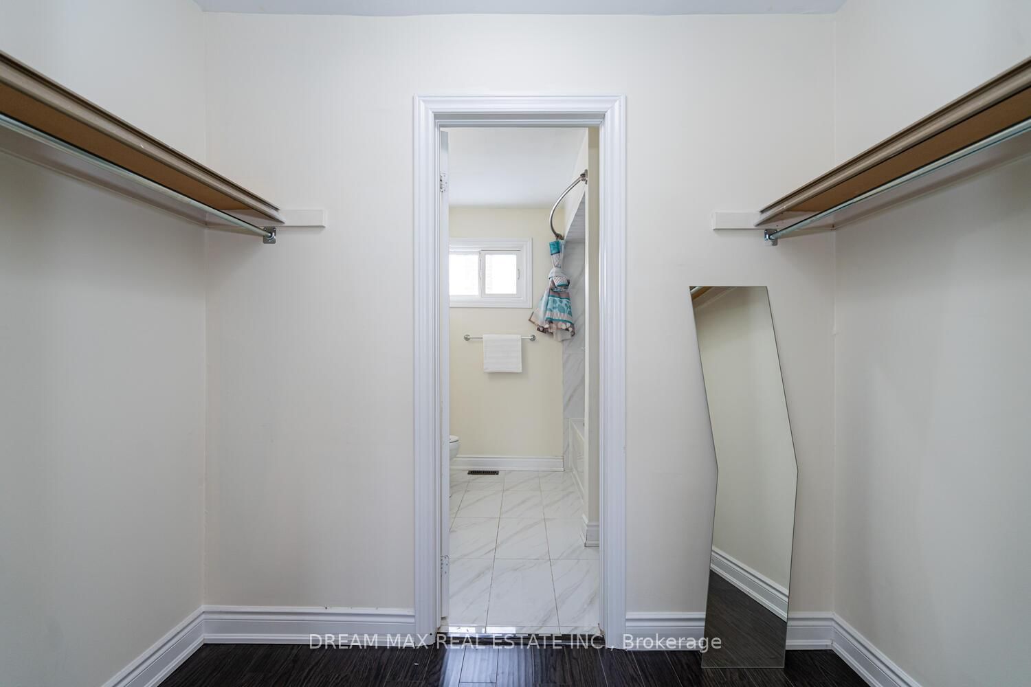 Detached House for sale at 68 Winterfold Drive, Brampton, Ontario, L6V 3T2 - Madoc - MLS: W12927206