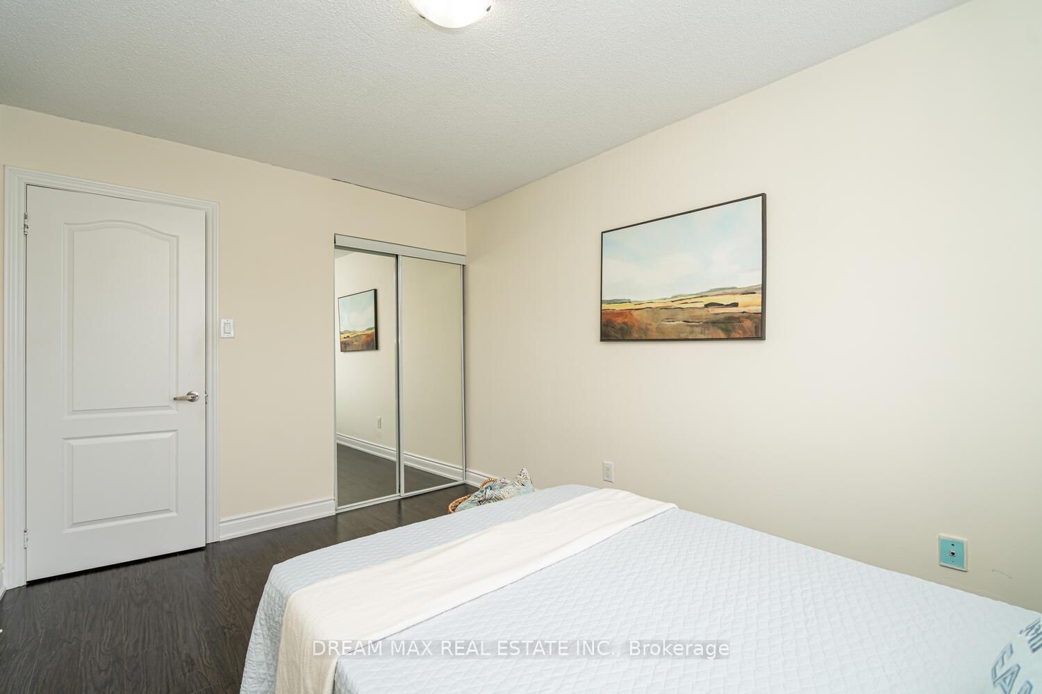 Detached House for sale at 68 Winterfold Drive, Brampton, Ontario, L6V 3T2 - Madoc - MLS: W12927206