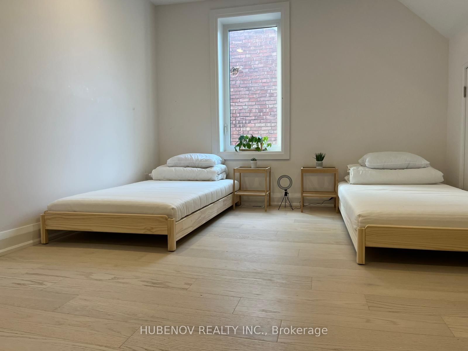 1535 Dufferin Street - Photo 11