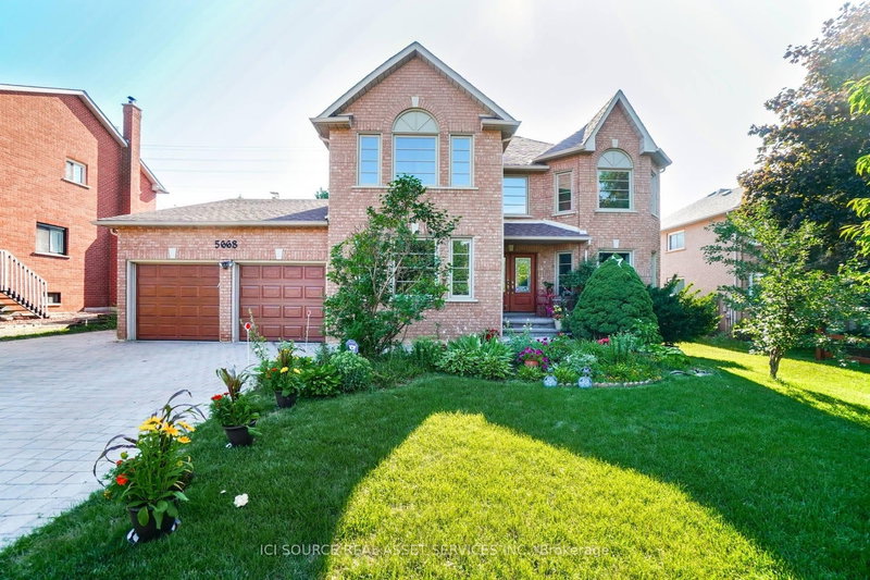 Upper - 5668 Turney Dr, Mississauga, L5M 4Y9 | Image 2