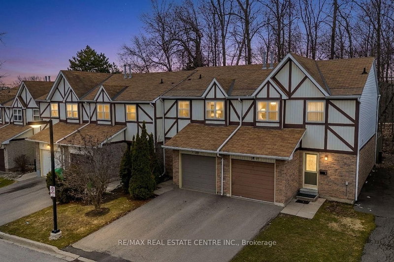 7 Morley Cres, Brampton, L6S 3K8 | Image 2