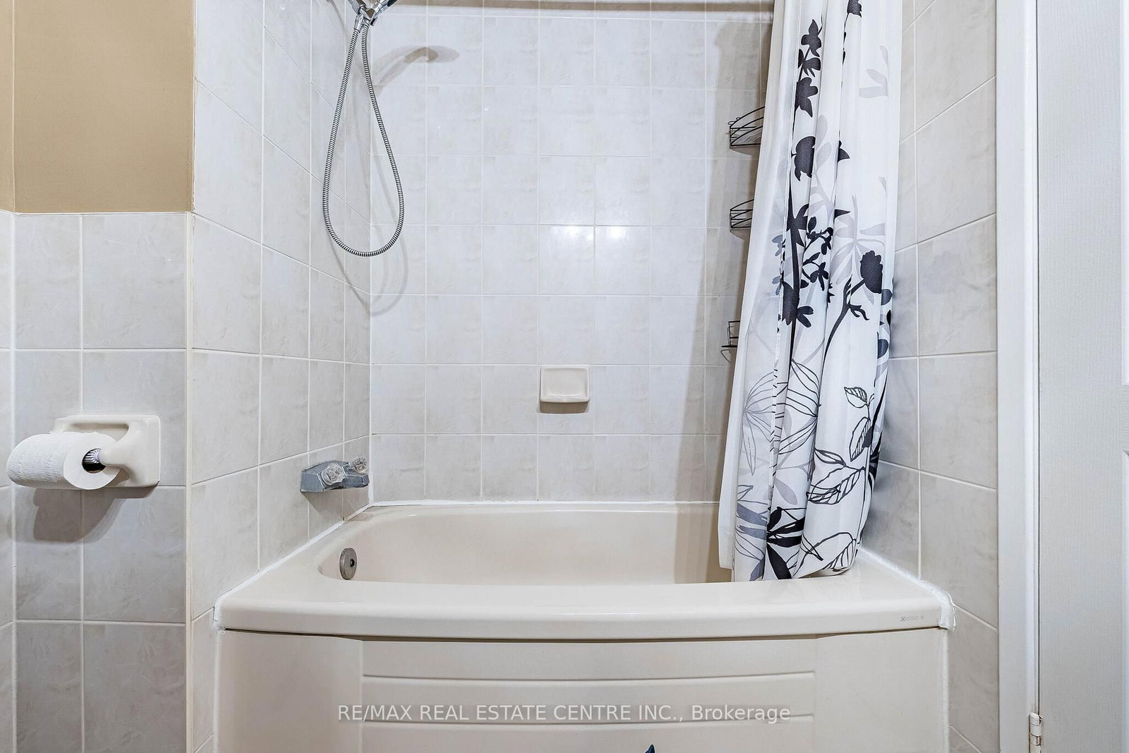 Townhouse for sale at 7 Morley Crescent, Brampton, Ontario, L6S 3K8 - Central Park - MLS: W12927442