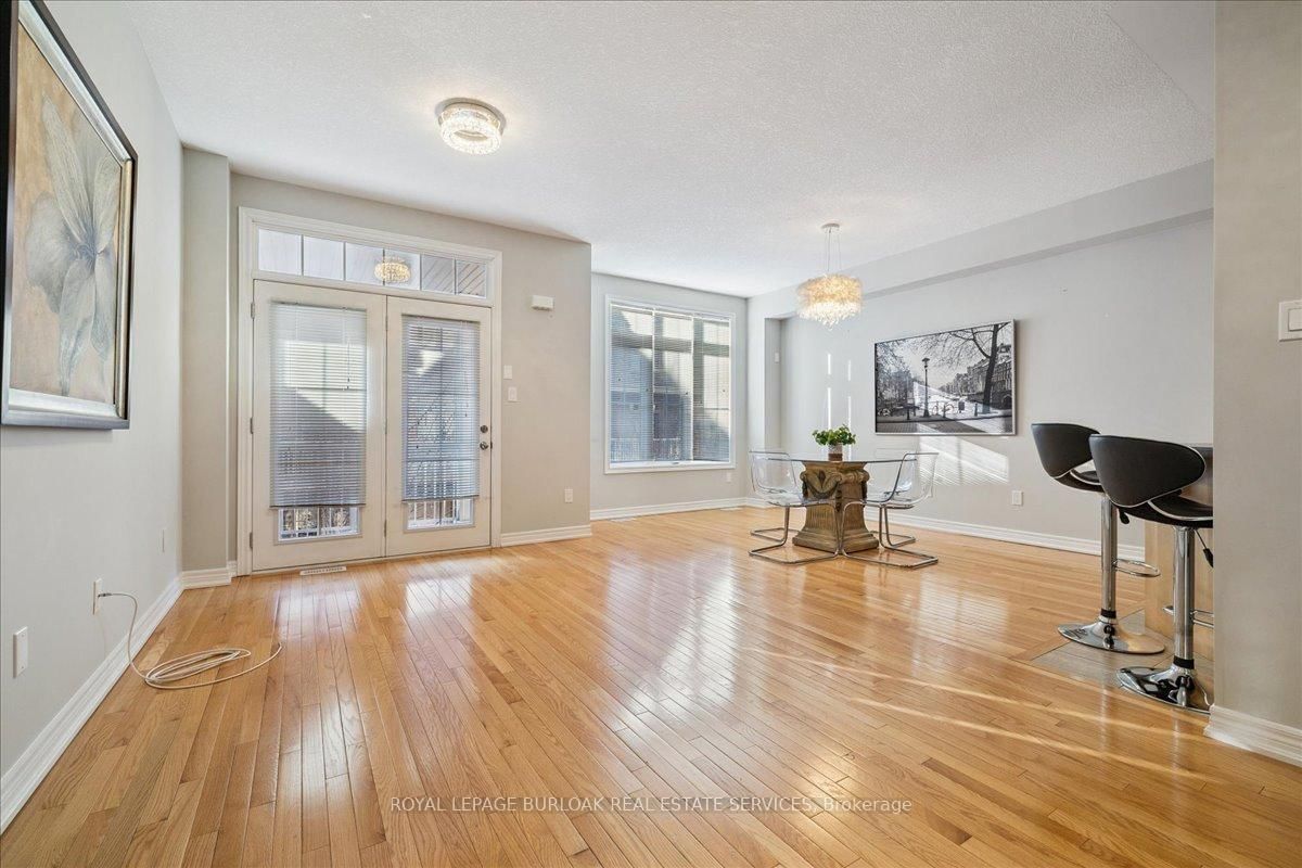 Townhouse for sale at 36-181 Plains Road, Burlington, Ontario, L7T 0B1 - Bayview - MLS: W12927706