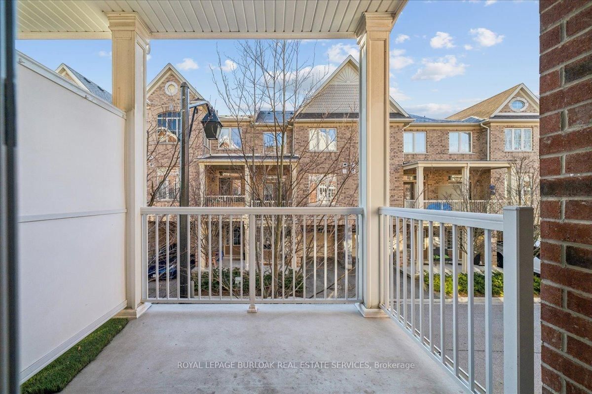 Townhouse for sale at 36-181 Plains Road, Burlington, Ontario, L7T 0B1 - Bayview - MLS: W12927706