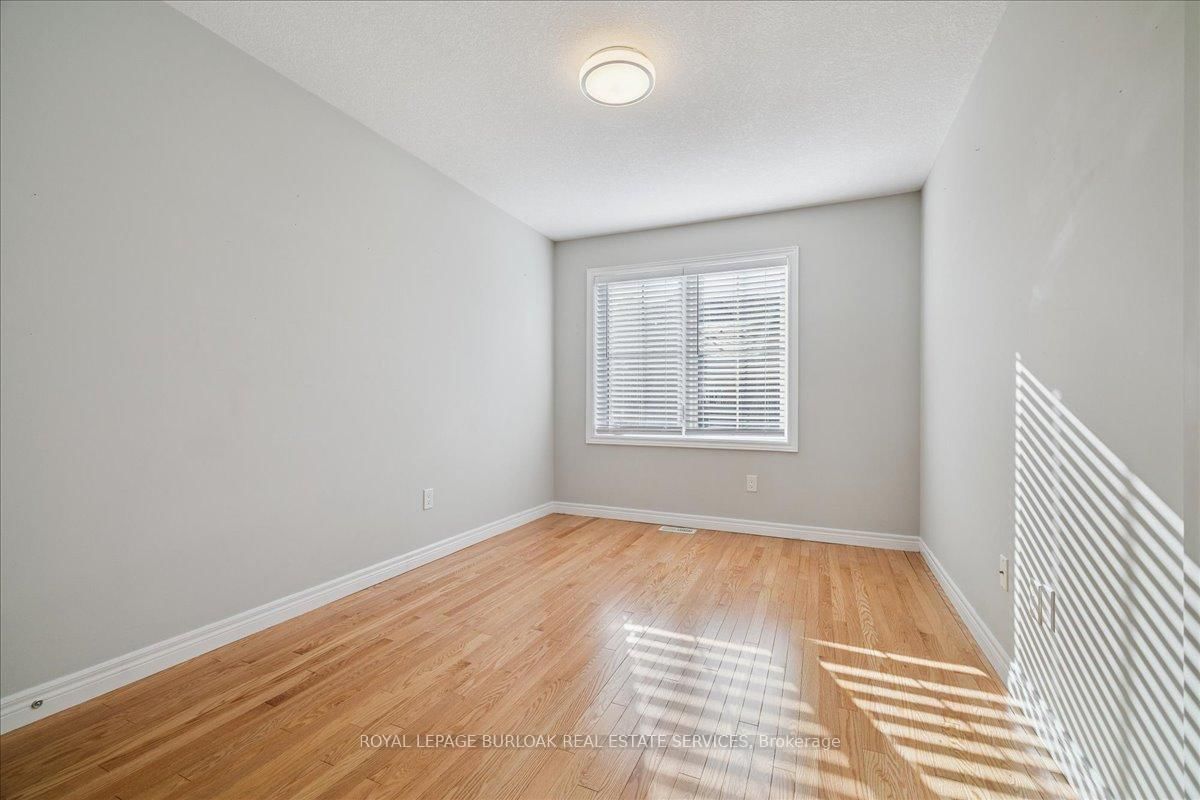 Townhouse for sale at 36-181 Plains Road, Burlington, Ontario, L7T 0B1 - Bayview - MLS: W12927706