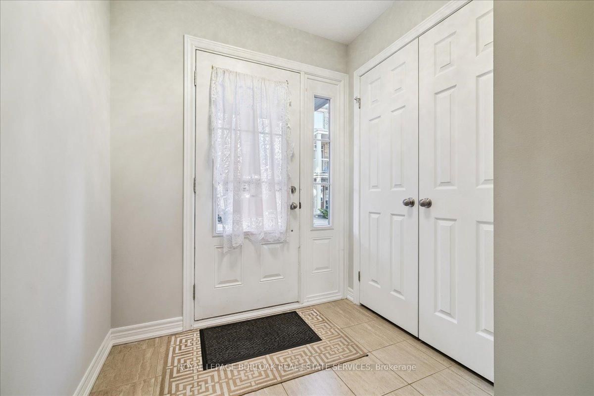 Townhouse for sale at 36-181 Plains Road, Burlington, Ontario, L7T 0B1 - Bayview - MLS: W12927706