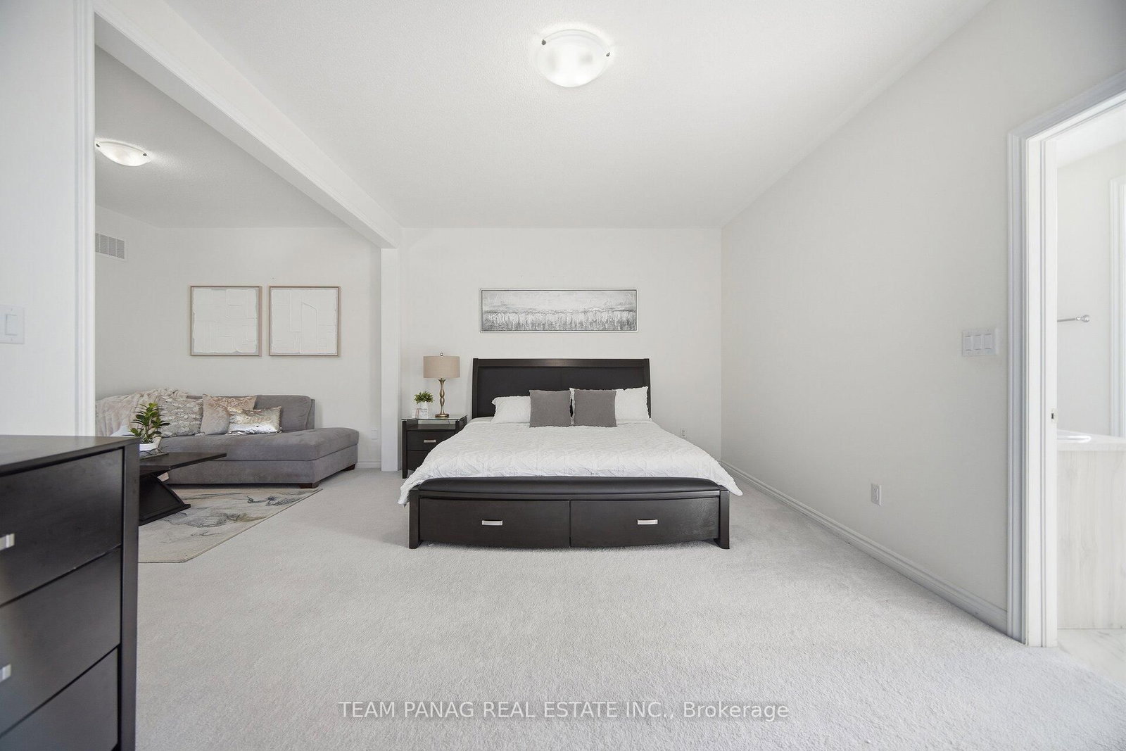 Detached House for sale at 54 Moorcroft Place, Brampton, Ontario, L6S 2K9 - Bram East - MLS: W12928222