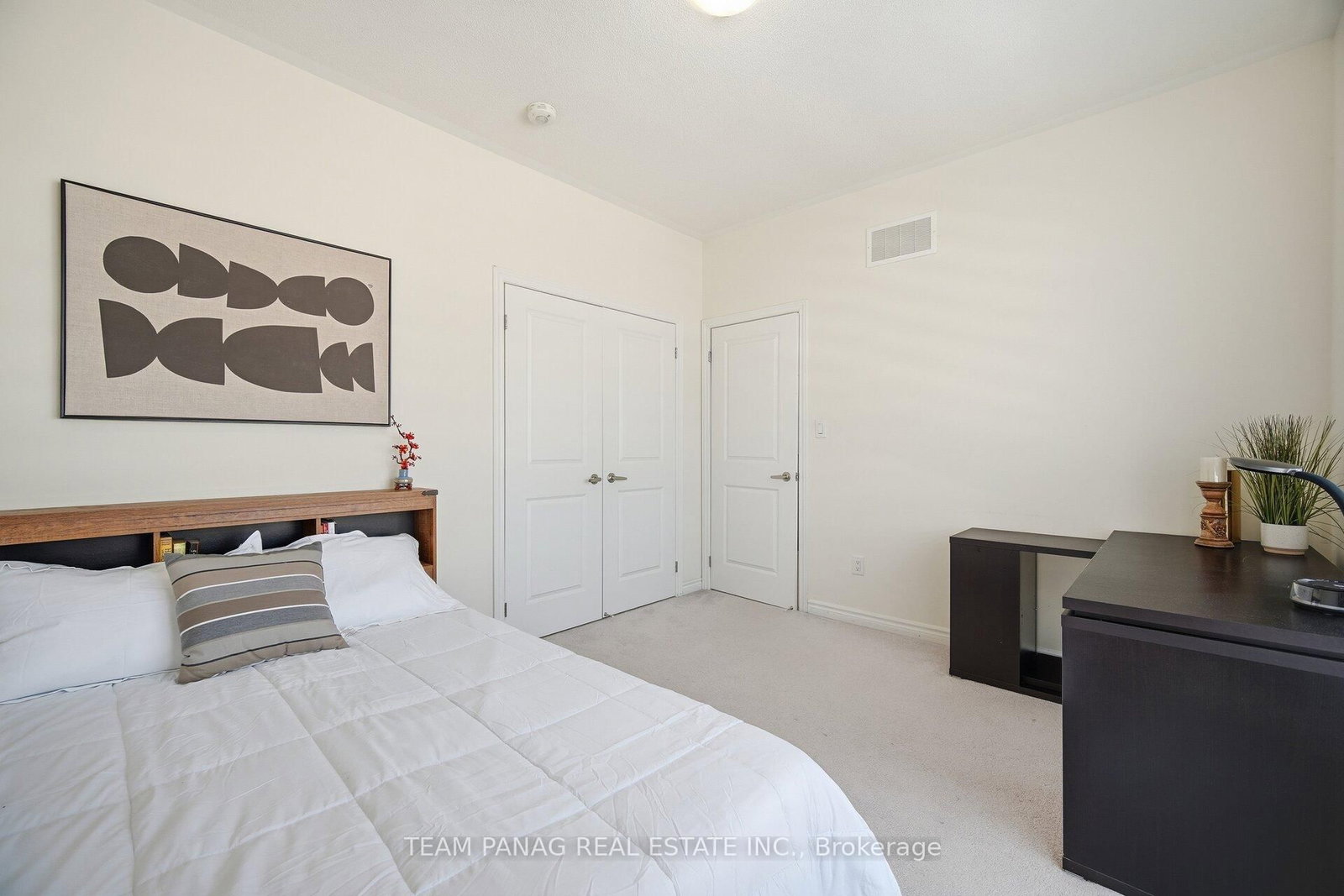 Detached House for sale at 54 Moorcroft Place, Brampton, Ontario, L6S 2K9 - Bram East - MLS: W12928222