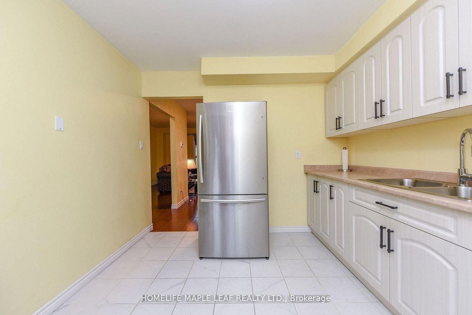 Townhouse for sale at 85 Enmount Drive, Brampton, Ontario, L6T 4C9 - Southgate - MLS: W12928346