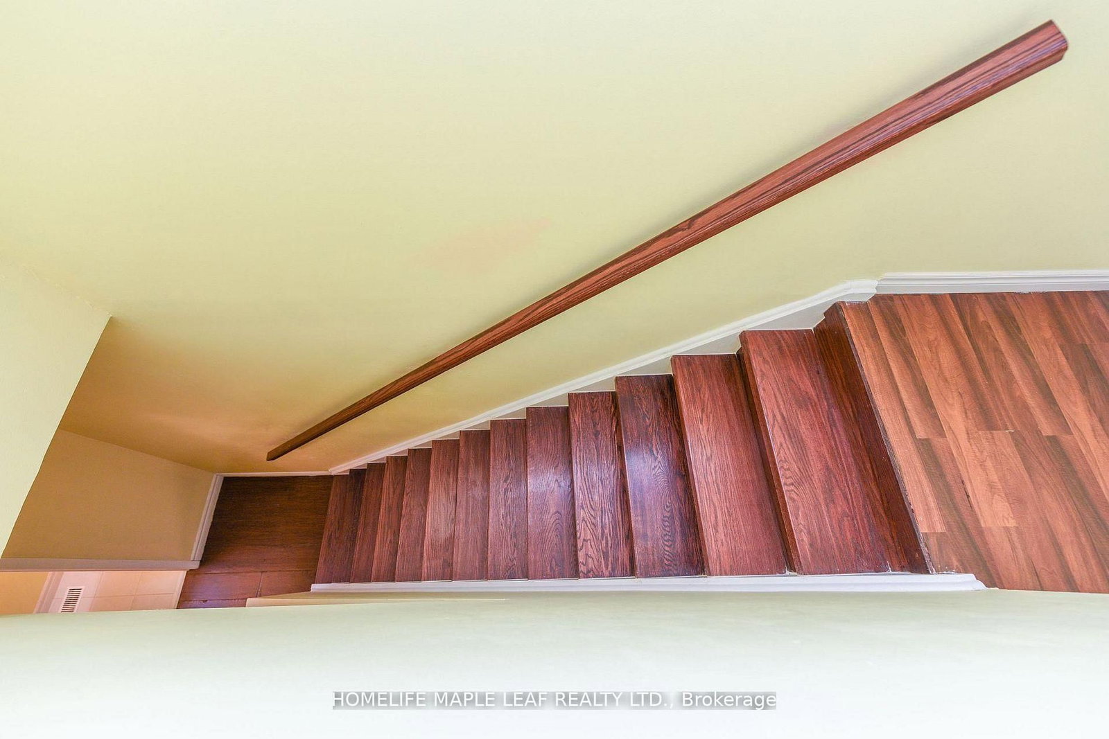 Townhouse for sale at 85 Enmount Drive, Brampton, Ontario, L6T 4C9 - Southgate - MLS: W12928346