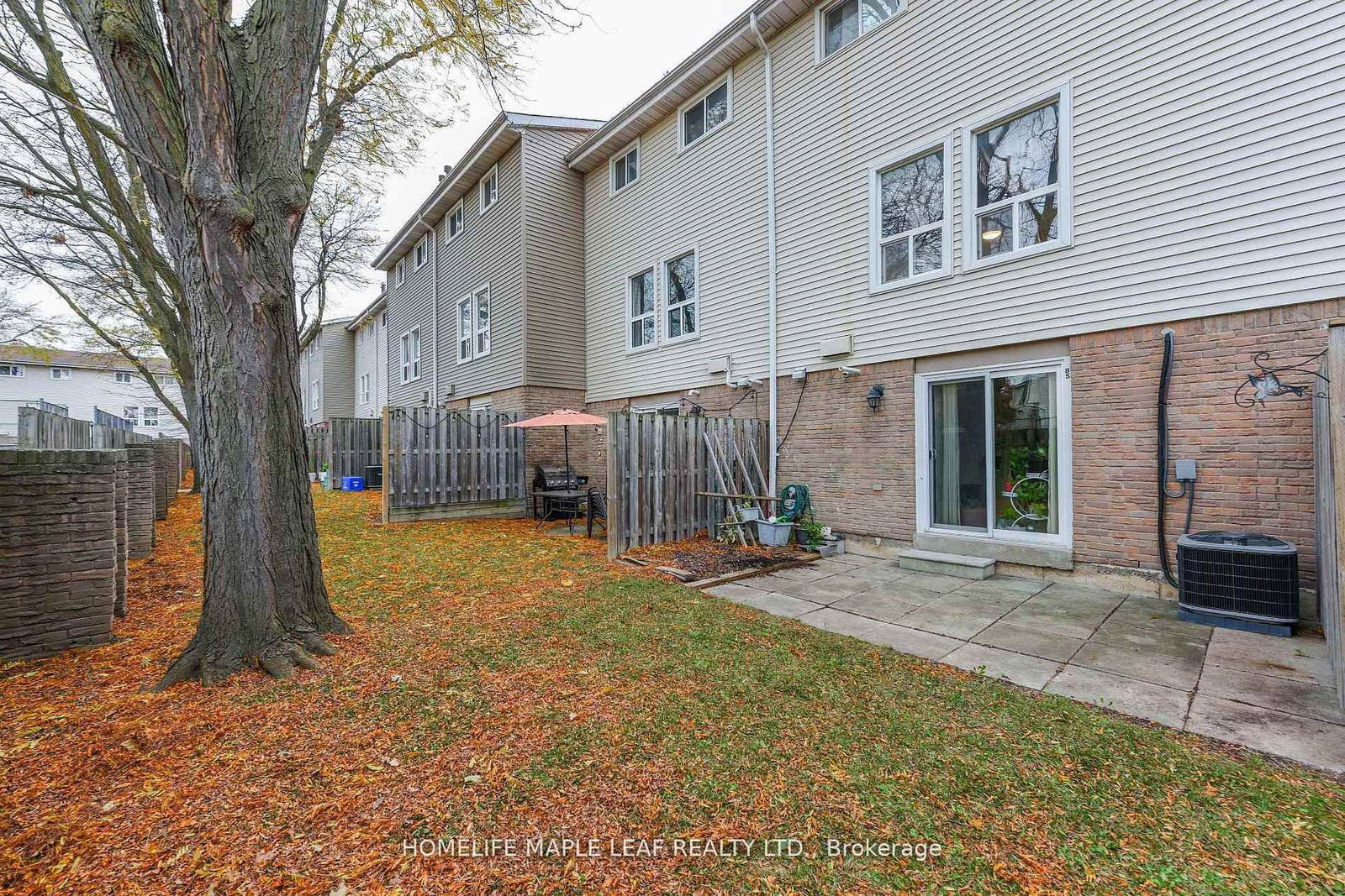 Townhouse for sale at 85 Enmount Drive, Brampton, Ontario, L6T 4C9 - Southgate - MLS: W12928346