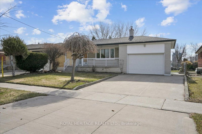 297 Driftwood Ave, Toronto, M3N 2N6 | Image 2