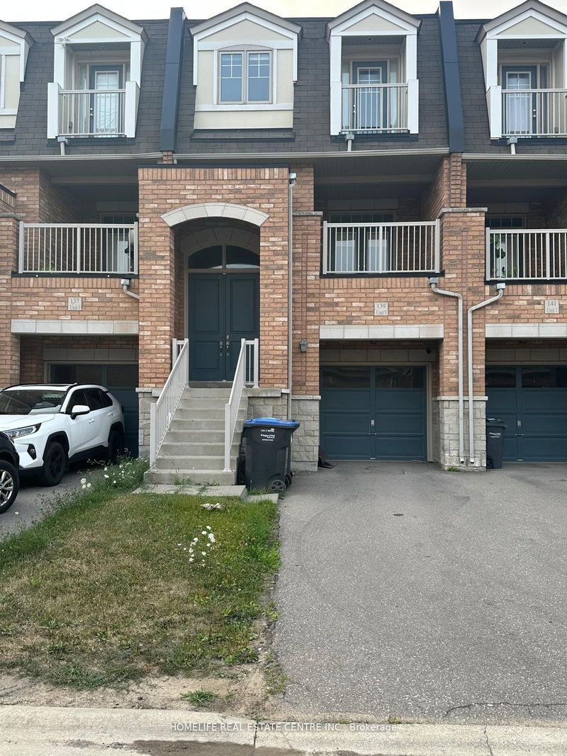 139 Inspire Blvd, Brampton, L6R 3X9 | Image 2