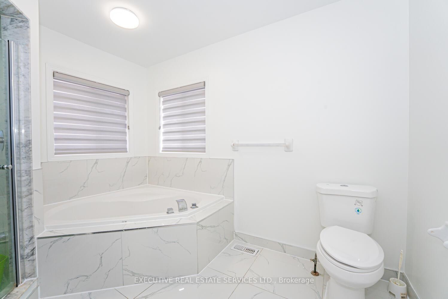 Detached House for sale at 43 River Rock Crescent, Brampton, Ontario, L7A 2V2 - Fletcher's Meadow - MLS: W12928656