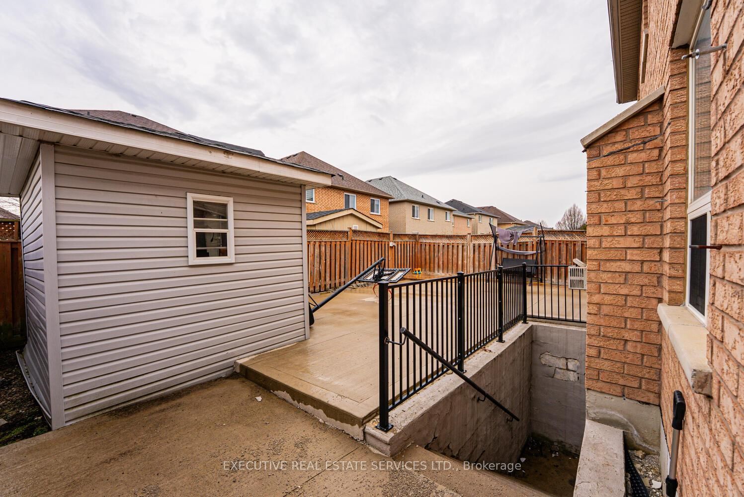 Detached House for sale at 43 River Rock Crescent, Brampton, Ontario, L7A 2V2 - Fletcher's Meadow - MLS: W12928656