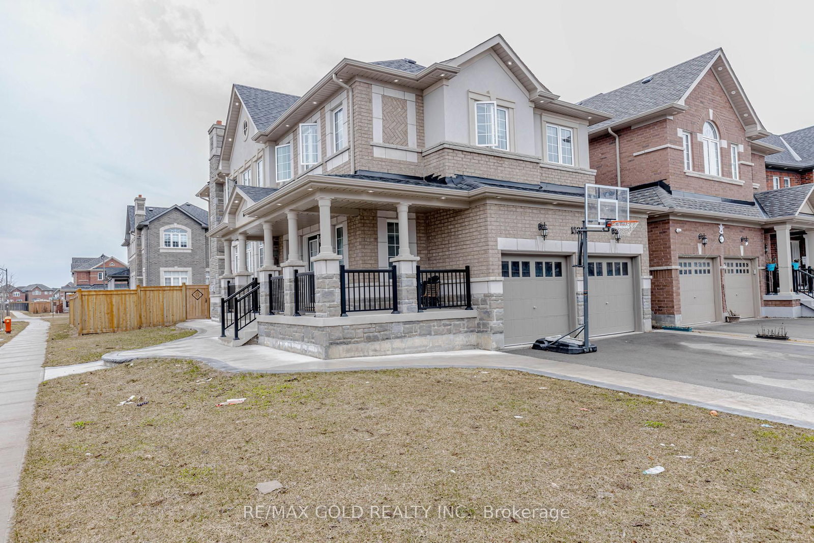 Listing Image 3