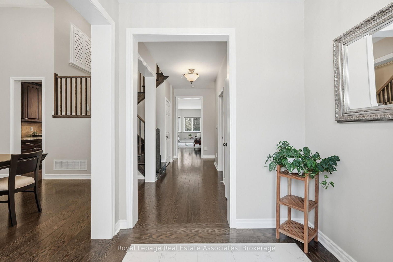 Detached House for sale at 290 Eaton Street, Halton Hills, Ontario, L7G 6N8 - Georgetown - MLS: W12929044