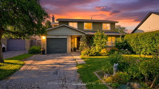 2486 Oak Row Crescent