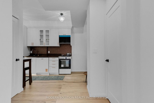 Upper - 66 Silverthorn Avenue