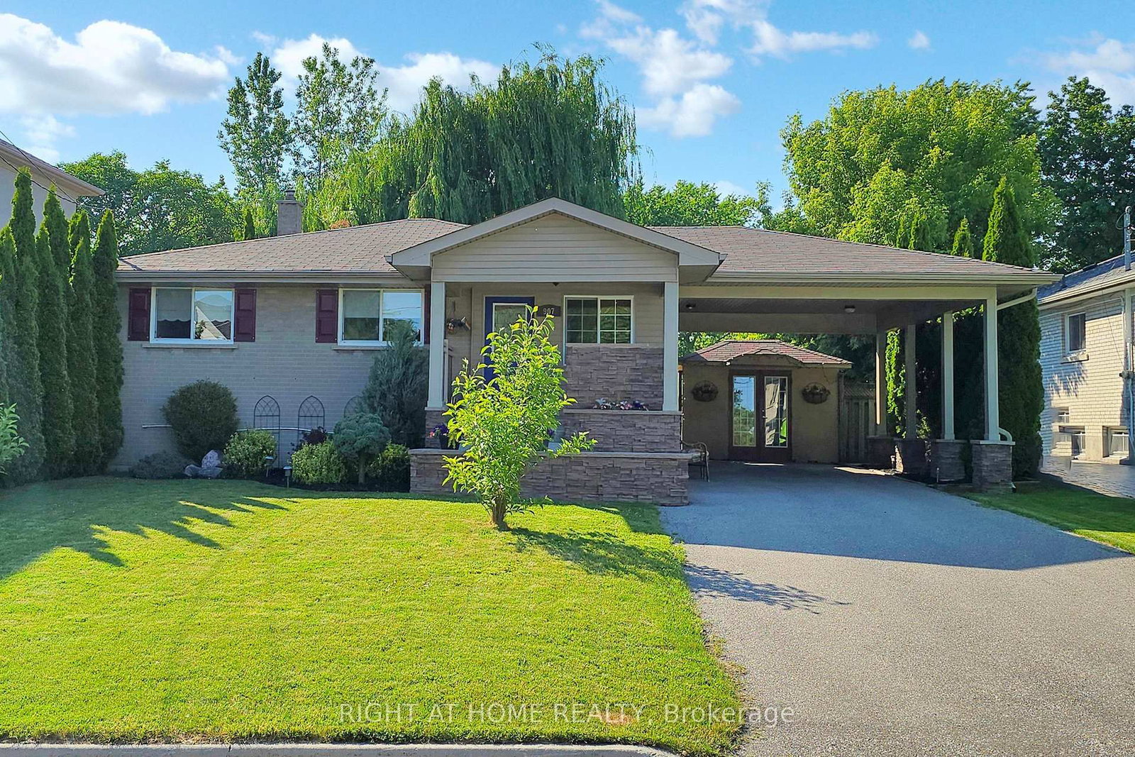 Detached House for sale at 907 Fourth Street, Mississauga, Ontario, L5E 1J8 - Lakeview - MLS: W12929516