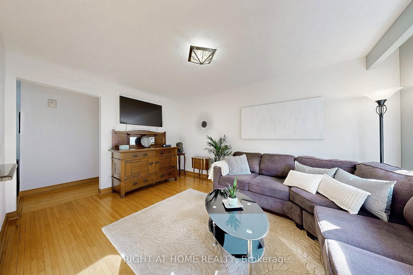 Detached House for sale at 907 Fourth Street, Mississauga, Ontario, L5E 1J8 - Lakeview - MLS: W12929516