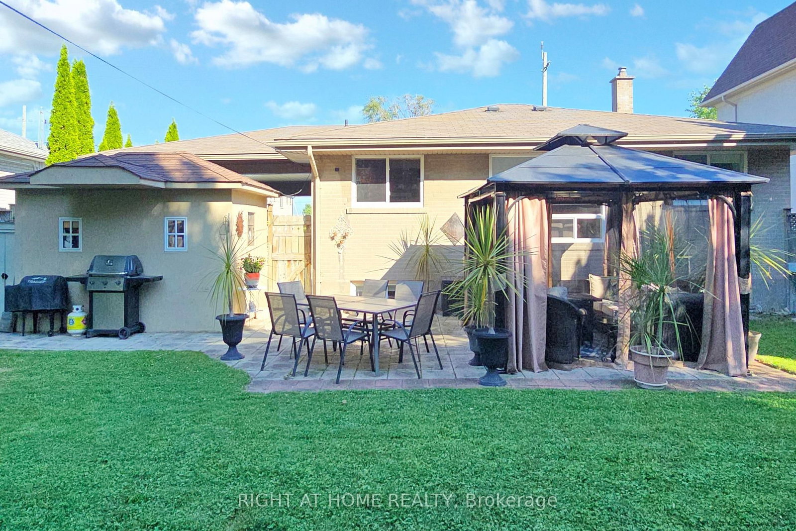 Detached House for sale at 907 Fourth Street, Mississauga, Ontario, L5E 1J8 - Lakeview - MLS: W12929516