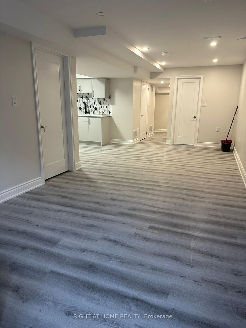 home for lease on BSMNT-61 EDINBURGH Drive