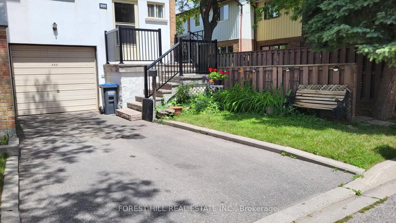 104 - 104 Baronwood Crt, Brampton, L6V 3H7 | Image 3