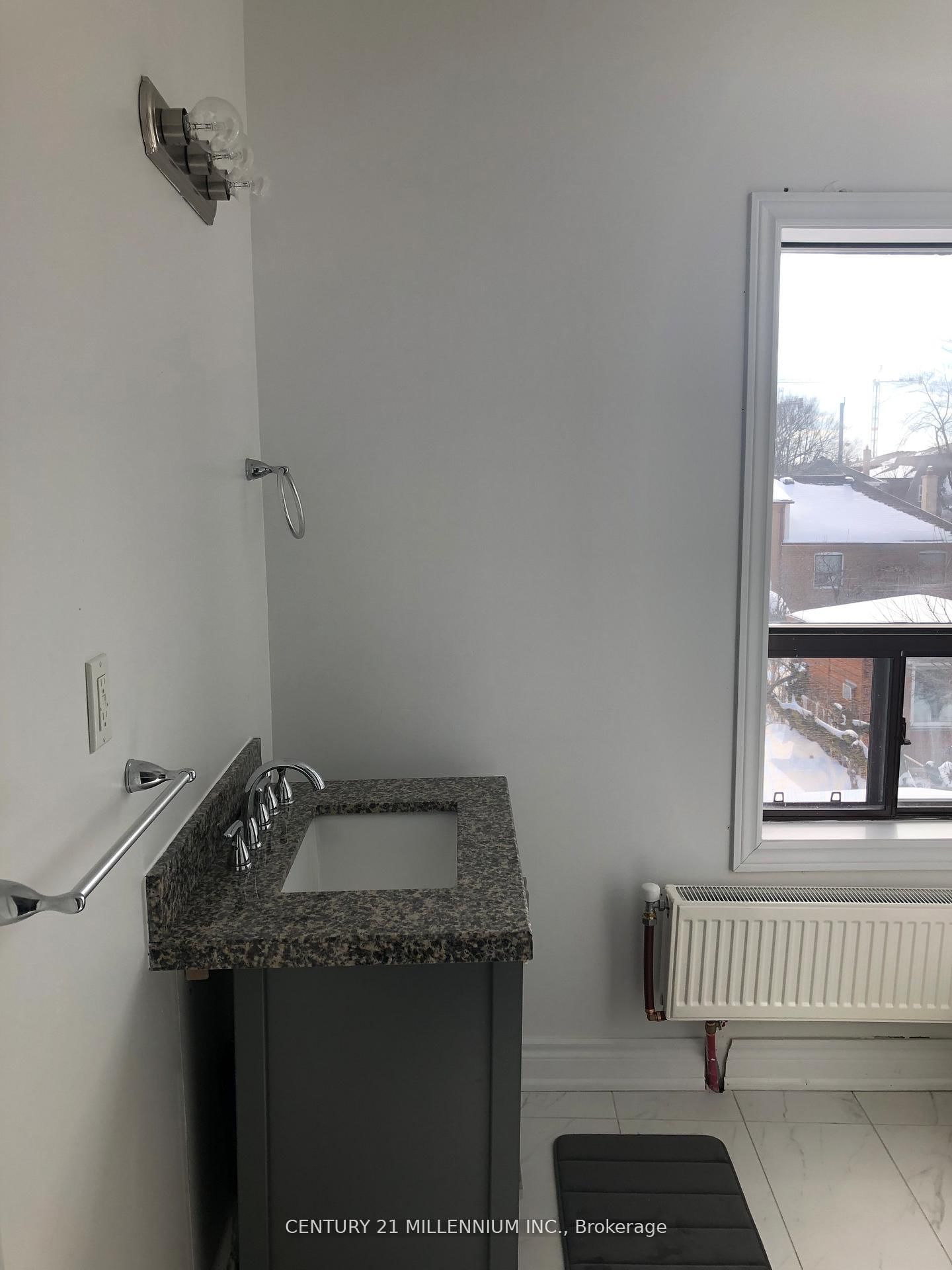 71 Clouston Avenue • Toronto, ON photo 11