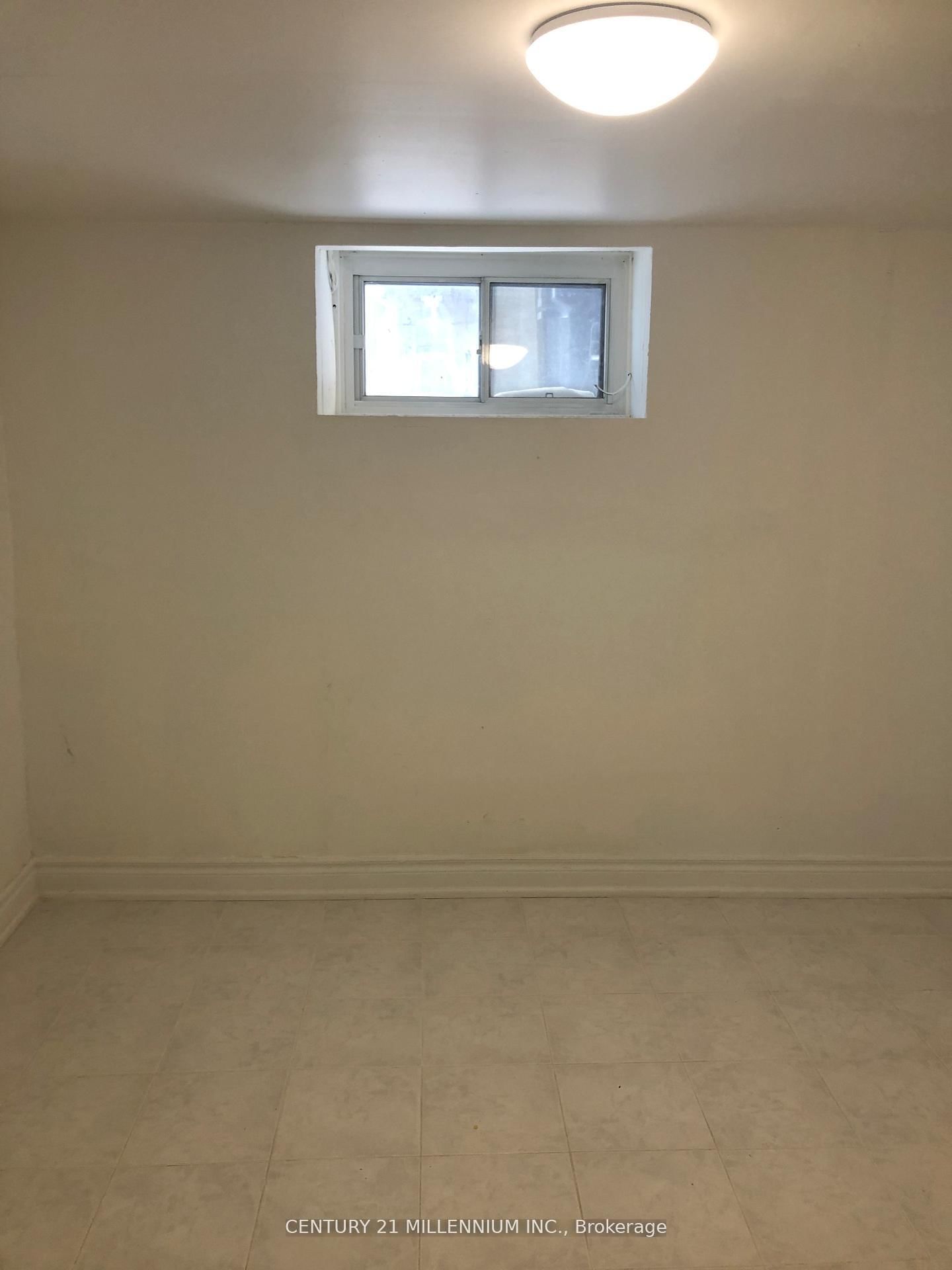 71 Clouston Avenue • Toronto, ON photo 25