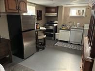 426 Seabourne Dr S, Oakville, L6L 4G2 | Image 2