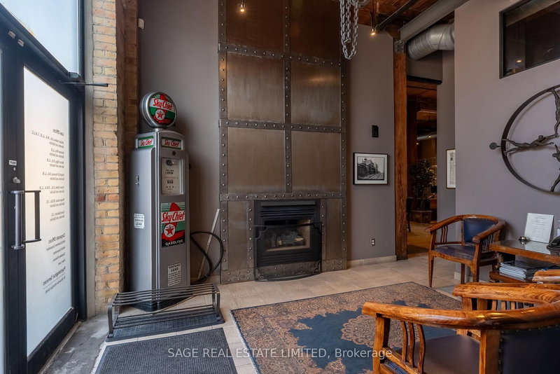 100B Street - 25 Morrow Ave, Toronto, M6R 2H9 | Image 2