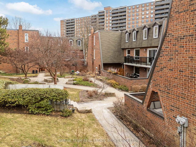 TH7 - 22 La Rose Avenue