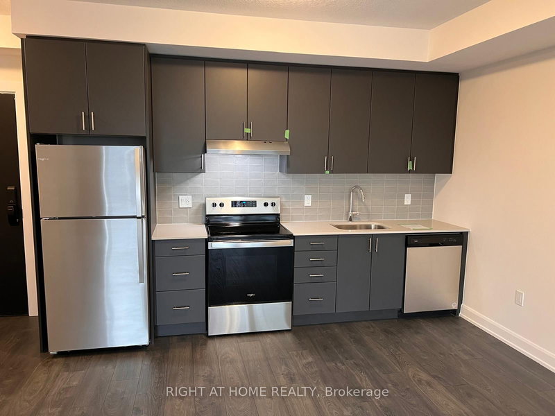 802 - 3200 William Coltson Ave E, Oakville, L6H 7W6 | Image 2