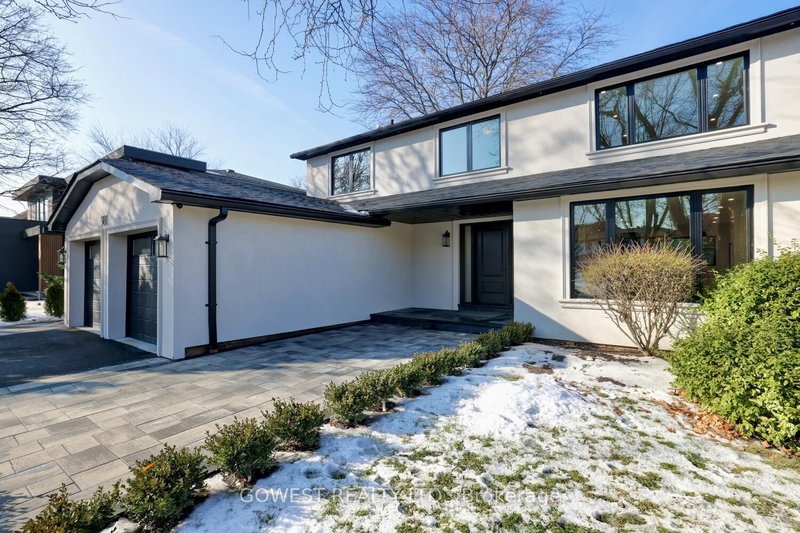 981 Valdese Dr, Mississauga, L5C 2Z5 | Image 3