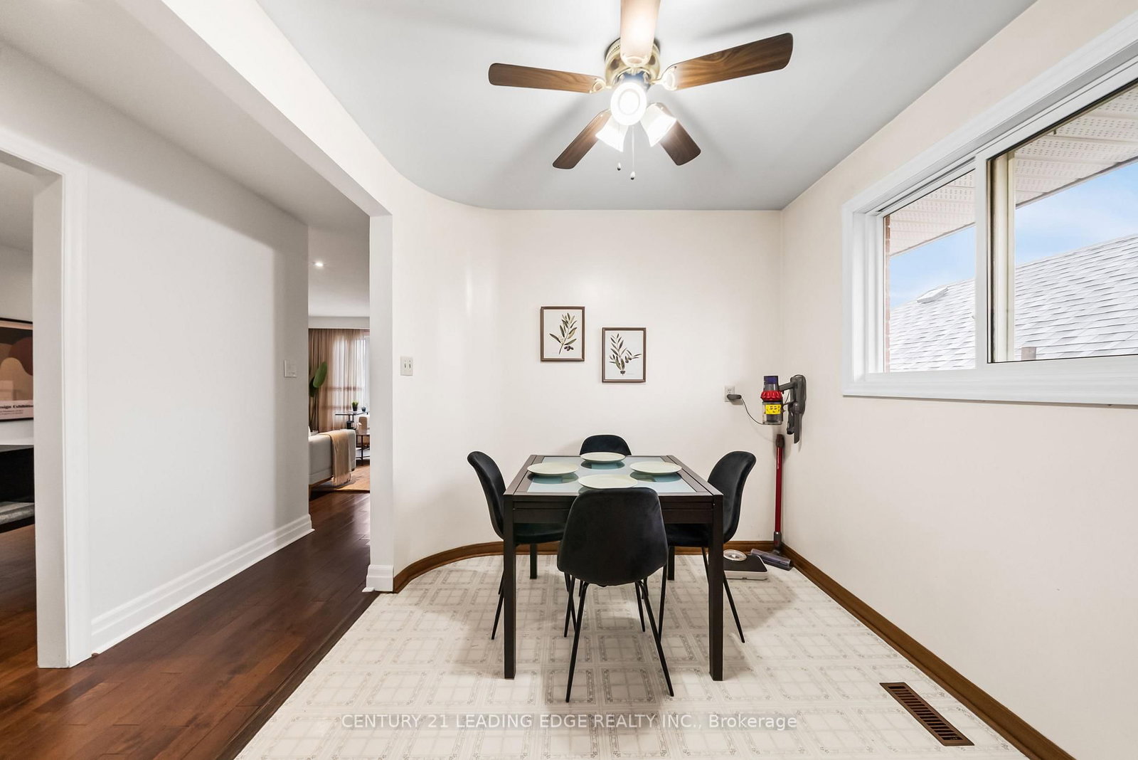 Detached House for sale at 1050 Alexandra Avenue, Mississauga, Ontario, L5E 1Z8 - Lakeview - MLS: W12930872