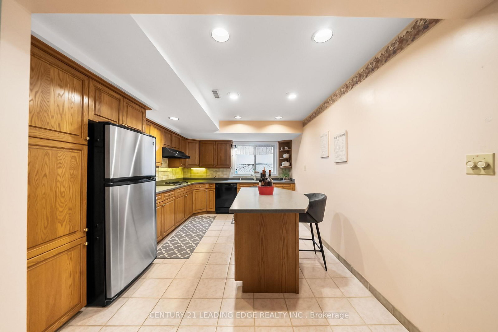 Detached House for sale at 1050 Alexandra Avenue, Mississauga, Ontario, L5E 1Z8 - Lakeview - MLS: W12930872