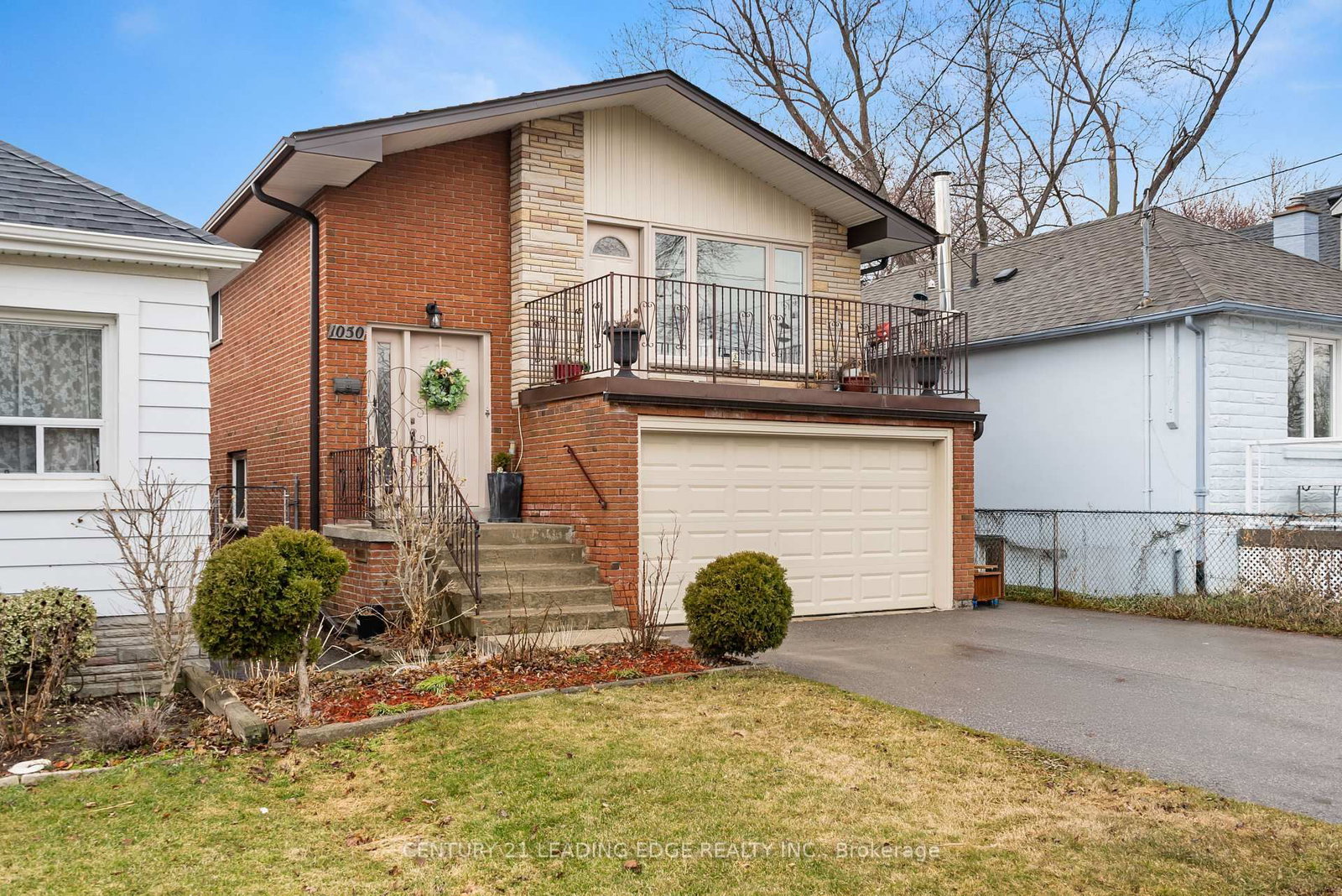 Detached House for sale at 1050 Alexandra Avenue, Mississauga, Ontario, L5E 1Z8 - Lakeview - MLS: W12930872
