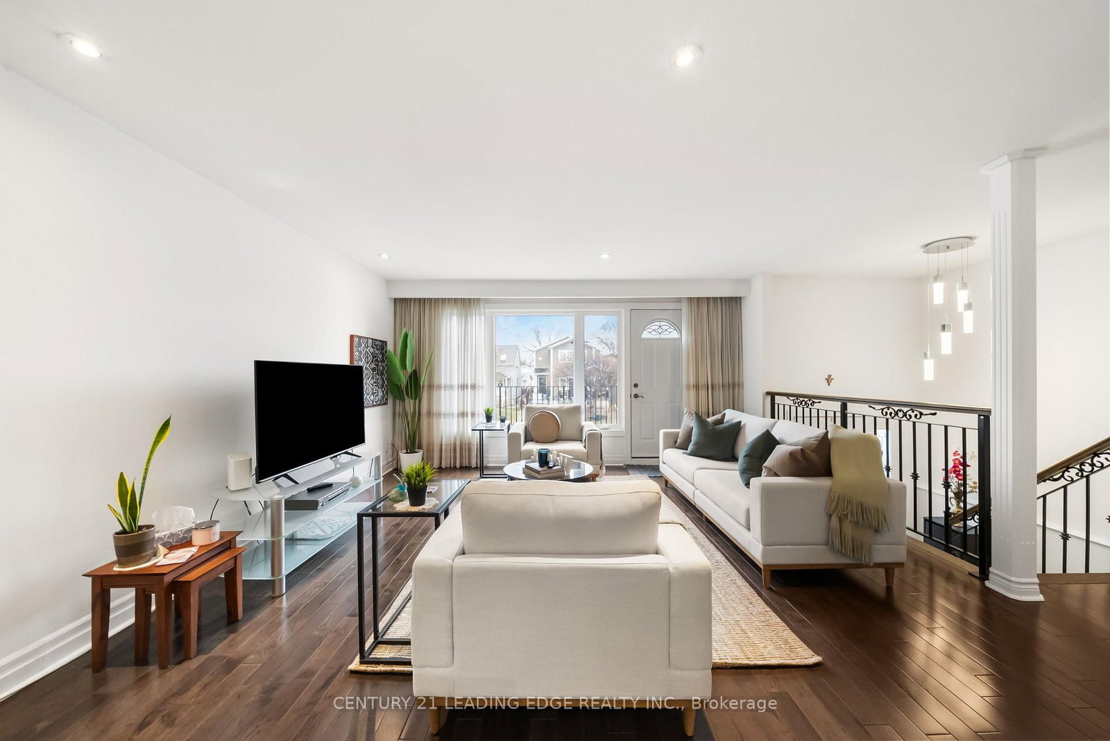 Detached House for sale at 1050 Alexandra Avenue, Mississauga, Ontario, L5E 1Z8 - Lakeview - MLS: W12930872