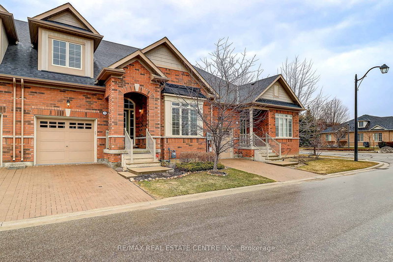 3 Alamode Rd, Brampton, L6R 3Z8 | Image 3