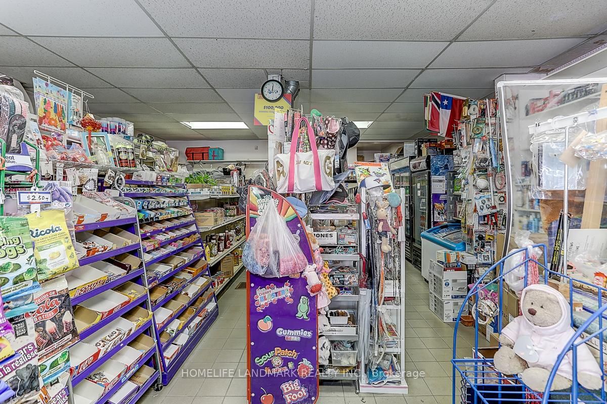 1281 Davenport Road - Photo 7