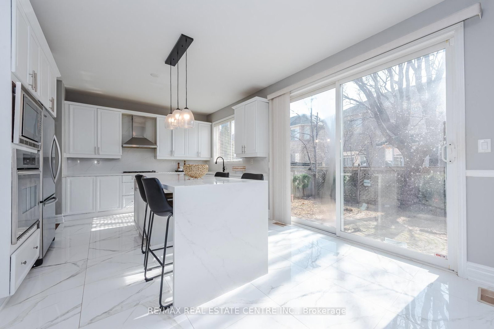 Detached House for sale at 920 Bessy Trail, Milton, Ontario, L9T 0H2 - Coates - MLS: W12931262