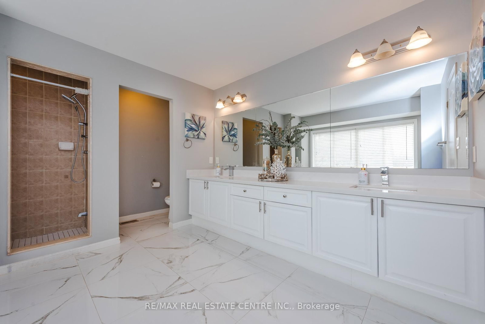 Detached House for sale at 920 Bessy Trail, Milton, Ontario, L9T 0H2 - Coates - MLS: W12931262