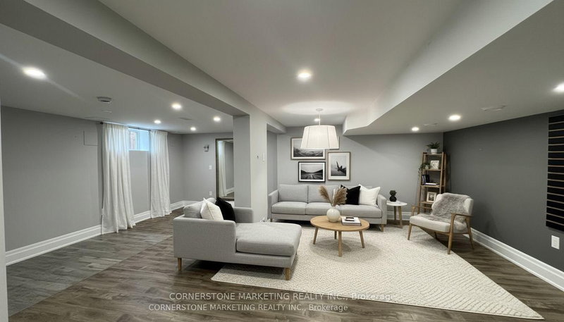 7 Sedgebrook Cres, Toronto, M9B 2X2 | Image 2