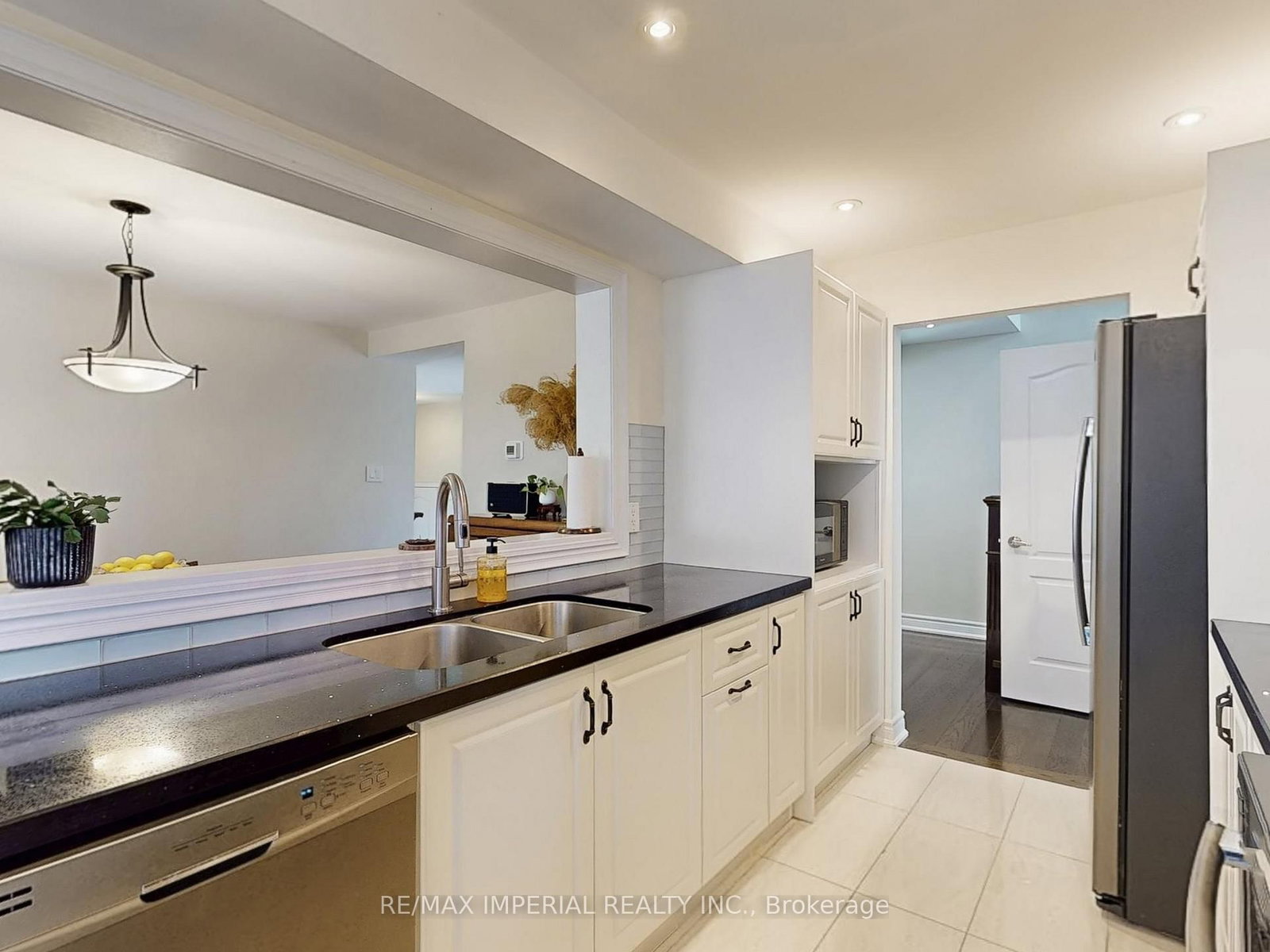 Detached House for sale at 140 Romain Crescent, Oakville, Ontario, L6H 5A6 - College Park - MLS: W12931746