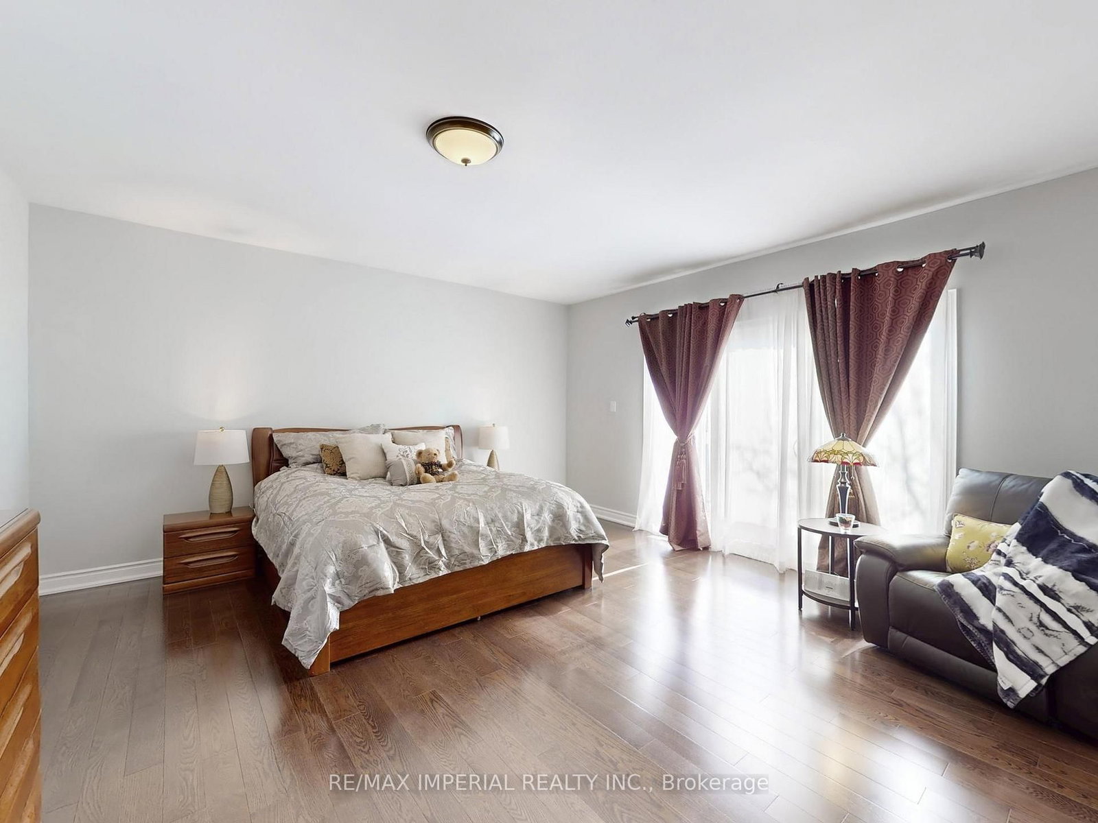 Detached House for sale at 140 Romain Crescent, Oakville, Ontario, L6H 5A6 - College Park - MLS: W12931746