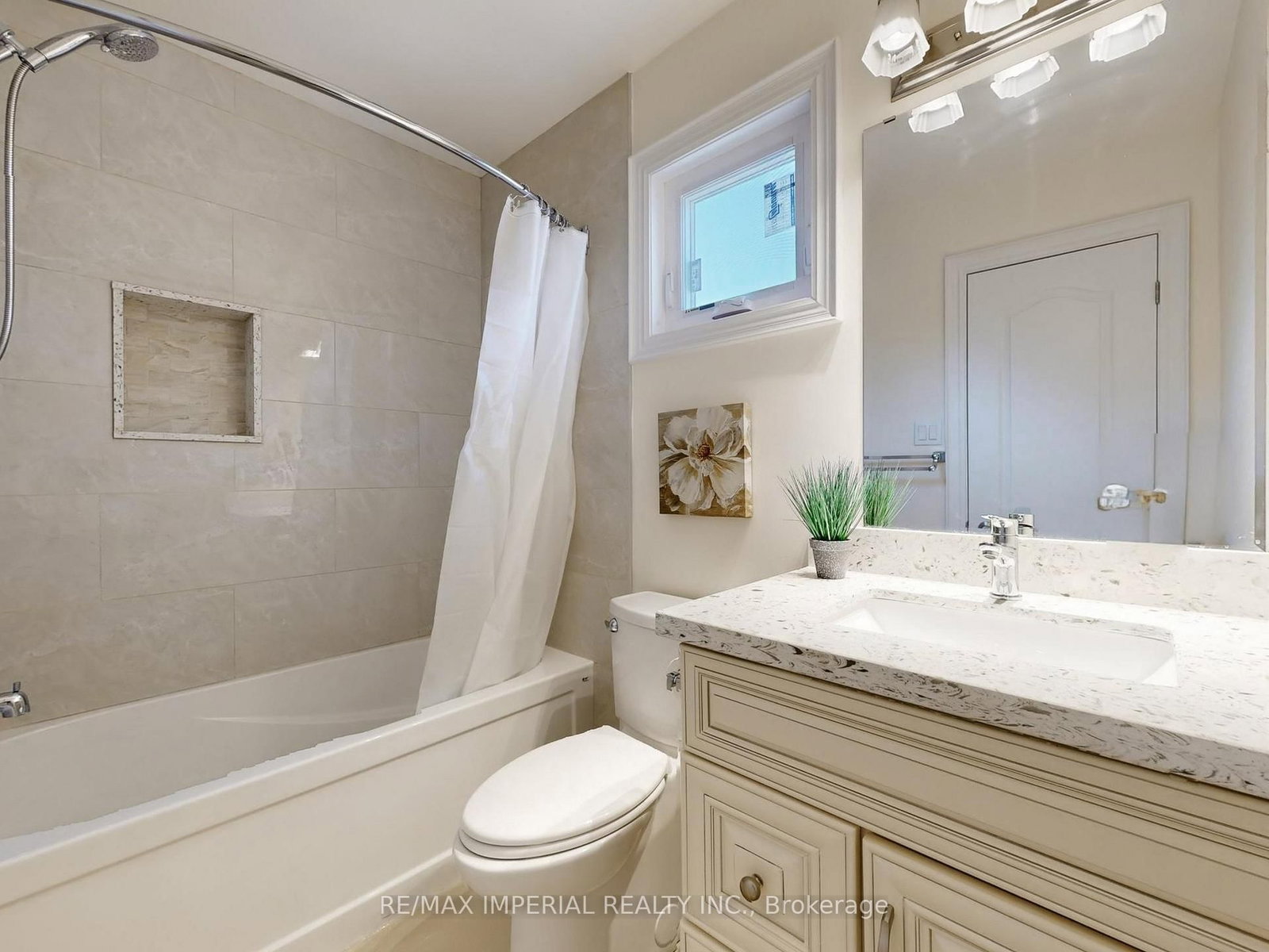 Detached House for sale at 140 Romain Crescent, Oakville, Ontario, L6H 5A6 - College Park - MLS: W12931746