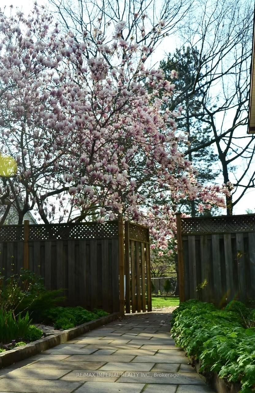 140 Romain Crescent - Photo 45