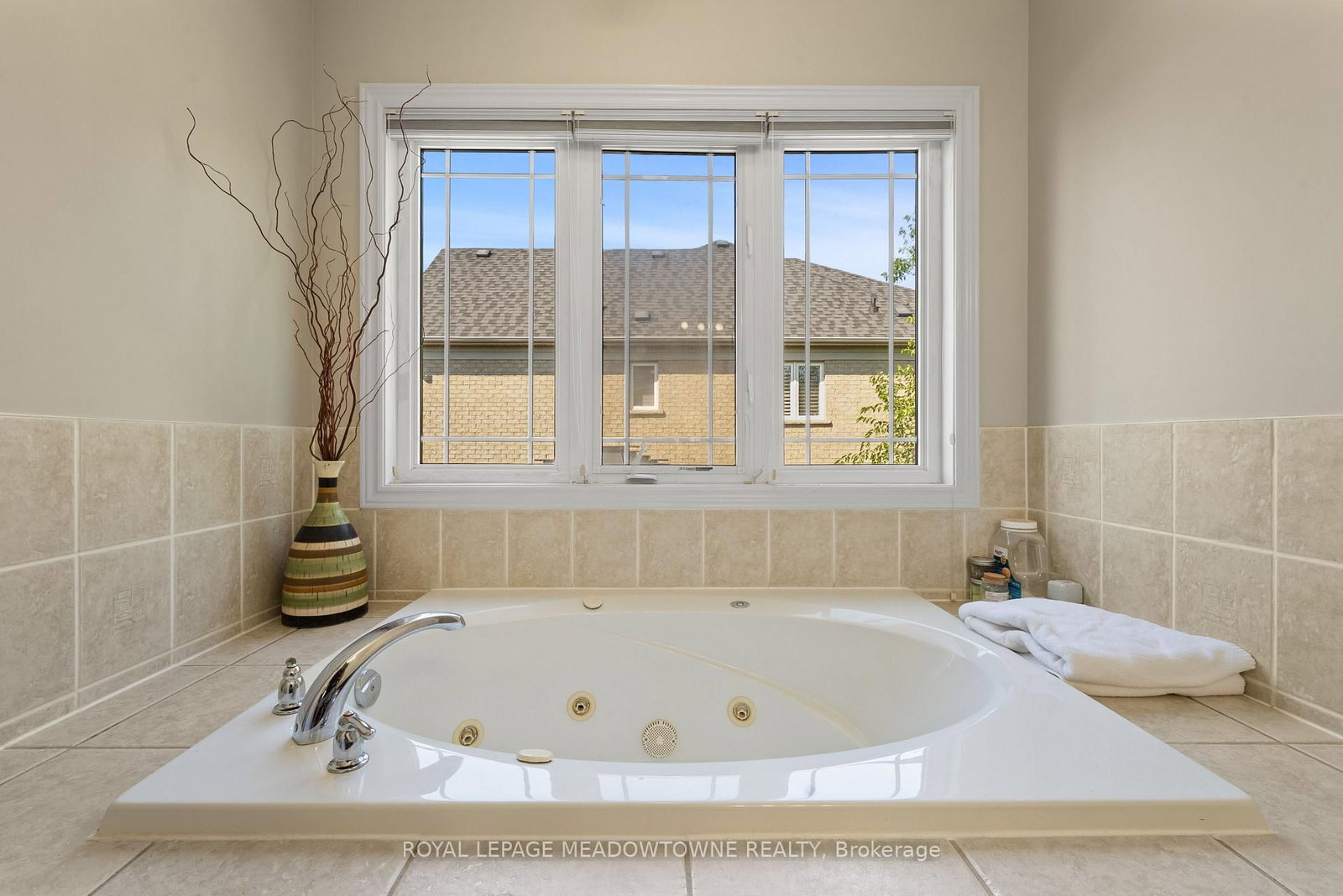 Detached House for sale at 9 Black Bear Trail, Brampton, Ontario, L6Y 5L2 - Bram West - MLS: W12931878